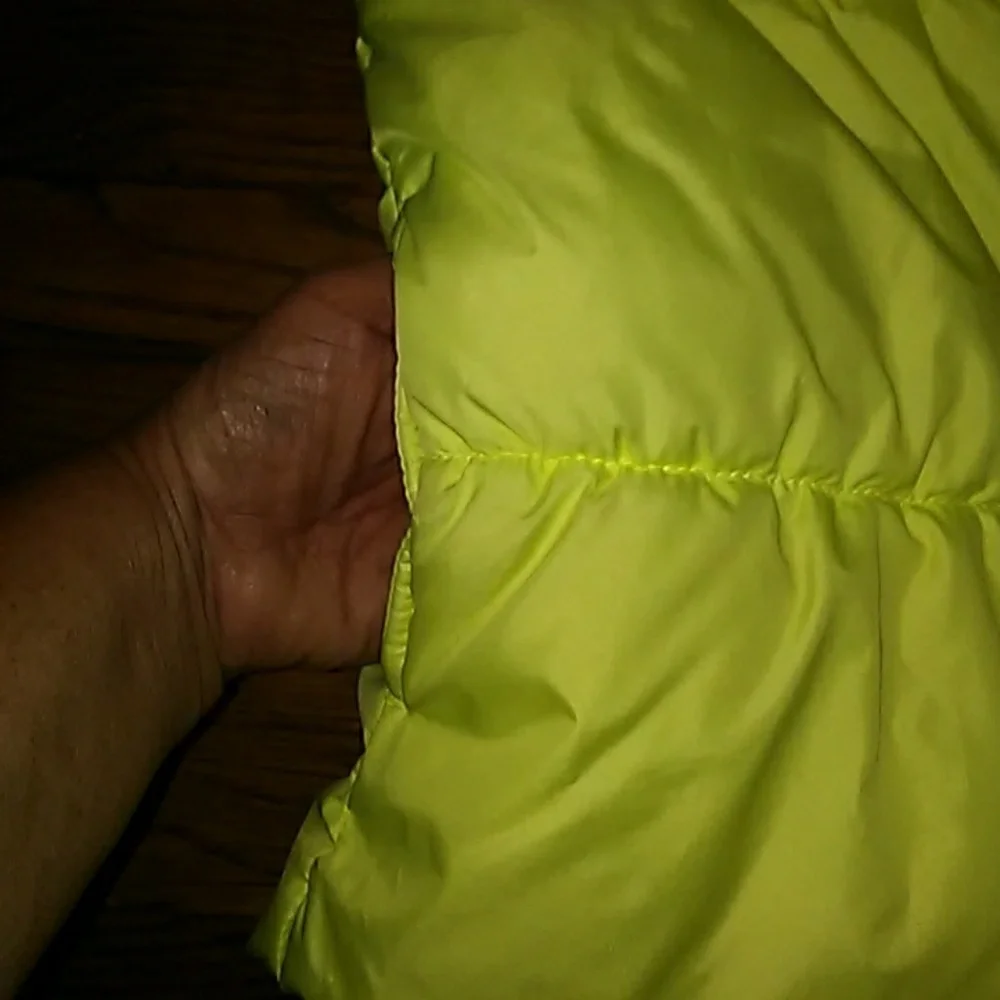 Girl's Old Navy Puff Vest